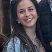 Alumna de segundo de bachiller con muy buenls resultados académicos ofrece repaso a alumnos desde primaria hasta 3 de Eso